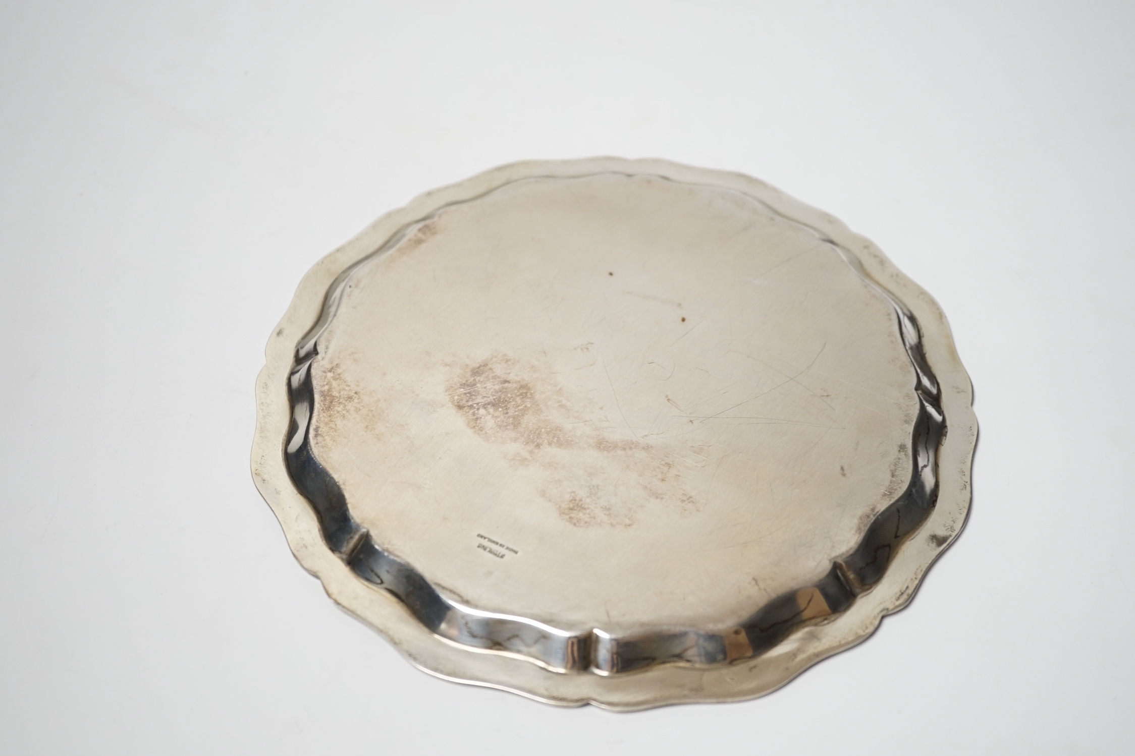 An Elizabeth II silver waiter, Viners Ltd, Sheffield, 1959, 20.2cm, 9.5oz.